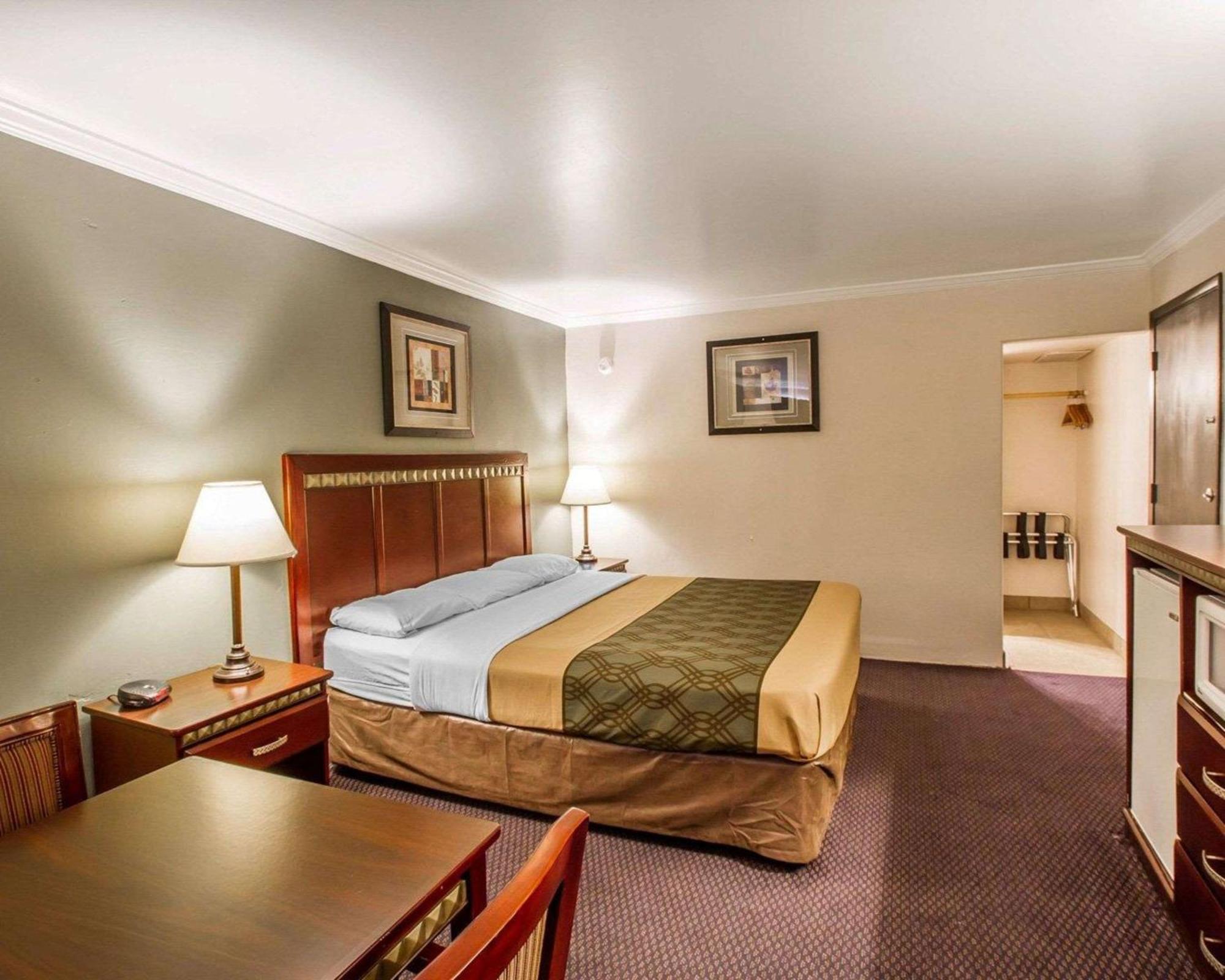 Rodeway Inn Prescott Bagian luar foto