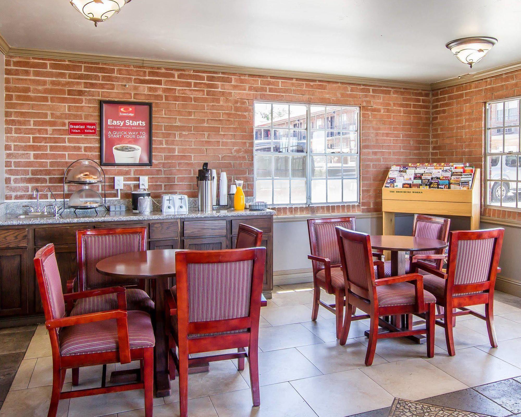 Rodeway Inn Prescott Bagian luar foto